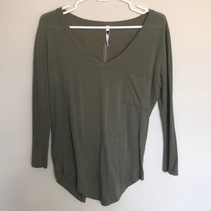 Comfy forest green top